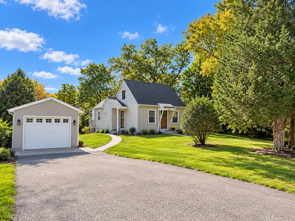 10605 Belmont RD, Minnetonka, MN 55305