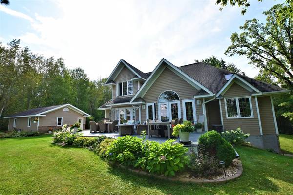 204 River DR NE, Baudette, MN 56623