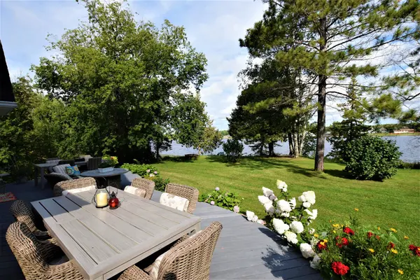 204 River DR NE, Baudette, MN 56623