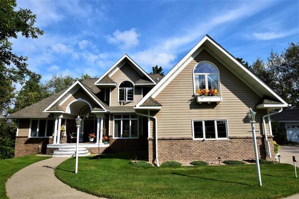 204 River DR NE, Baudette, MN 56623