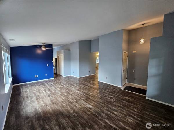 6610 105th ST NE, Marysville, WA 98270