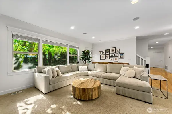 327 15th AVE, Kirkland, WA 98033