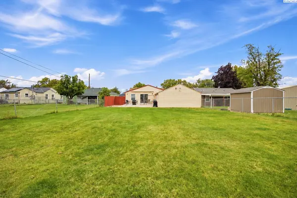 1109 W 2nd Ave, Kennewick, WA 99336