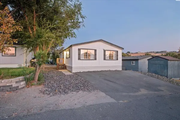 332 Buckwheat Court, West Richland, WA 99353