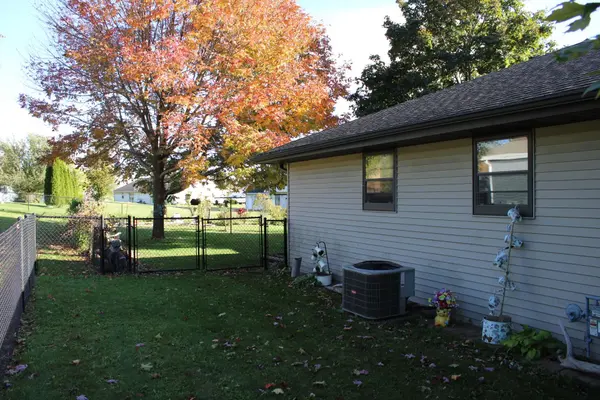 102 S JEFFERSON ST, Bonduel, WI 54107