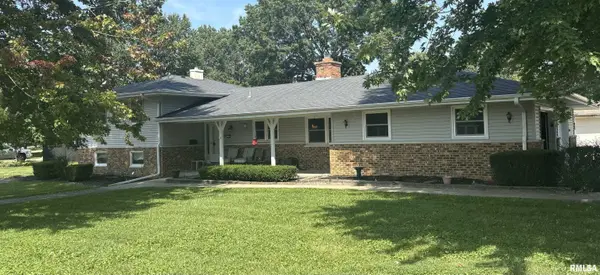 145 CIRCLE DR, Galesburg, IL 61401