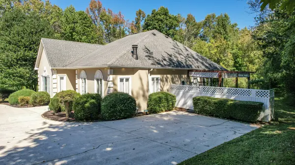 210 Anatole Ln #NW, Cleveland, TN 37312