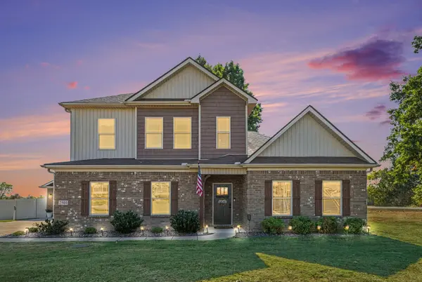 2501 Pinnacle Dr, Chapel Hill, TN 37034