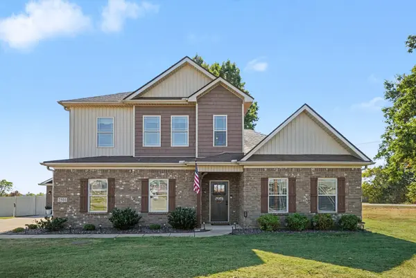 2501 Pinnacle Dr, Chapel Hill, TN 37034