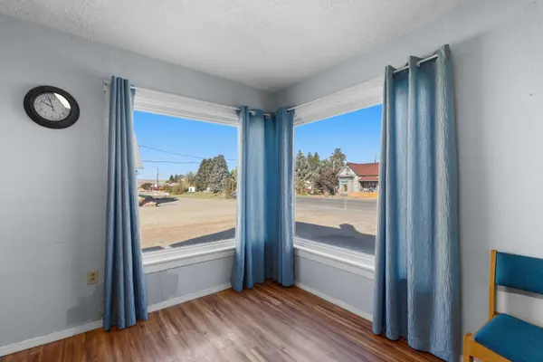 611 W 4th St, Sprague, WA 99032