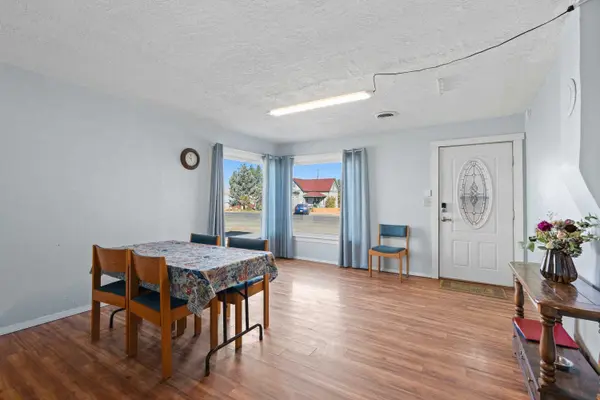611 W 4th St, Sprague, WA 99032