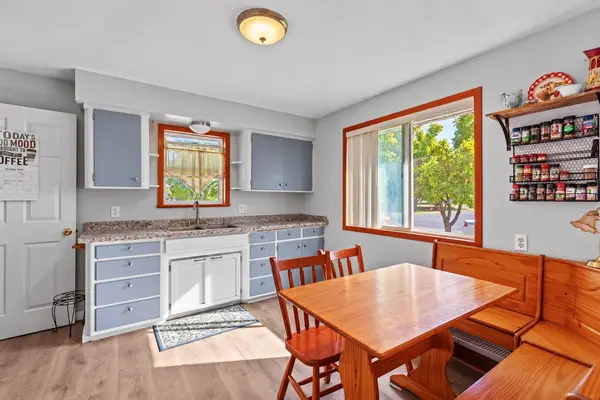 8111 E Knox Ave, Spokane Valley, WA 99212