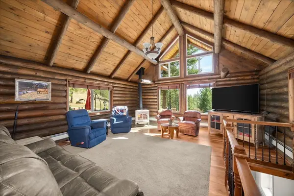 14305 N West Newman Lake Rd, Newman Lake, WA 99025