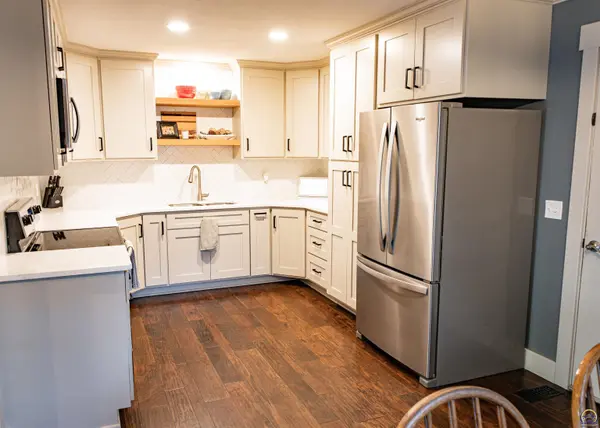 413 S Aquarius ST, Silver Lake, KS 66539