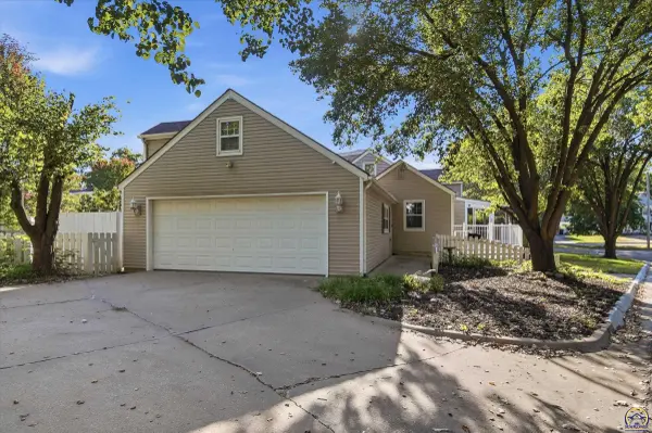 1278 SW Collins AVE, Topeka, KS 66604