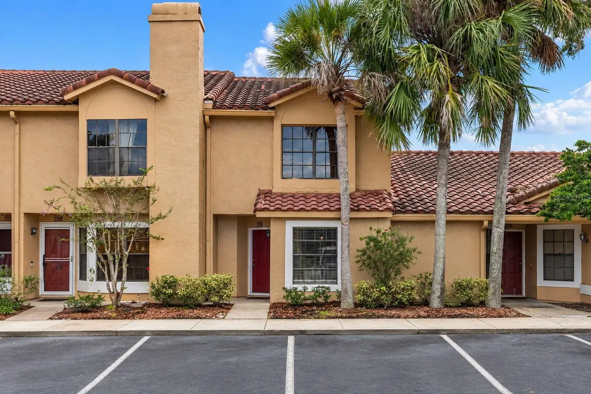 1156 N FAIRWAY DR #1156, Apopka, FL 32712