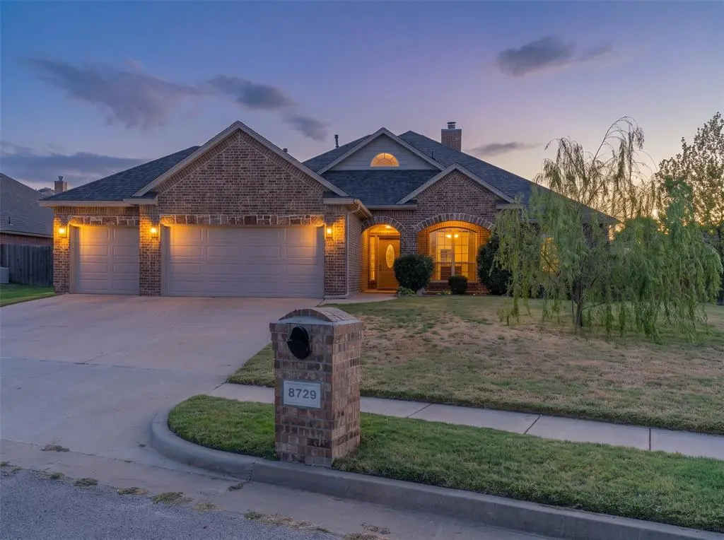8729 Ally WAY, Yukon, OK 73099