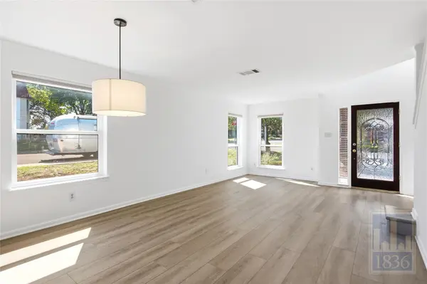 4200 Cortina DR, Austin, TX 78749