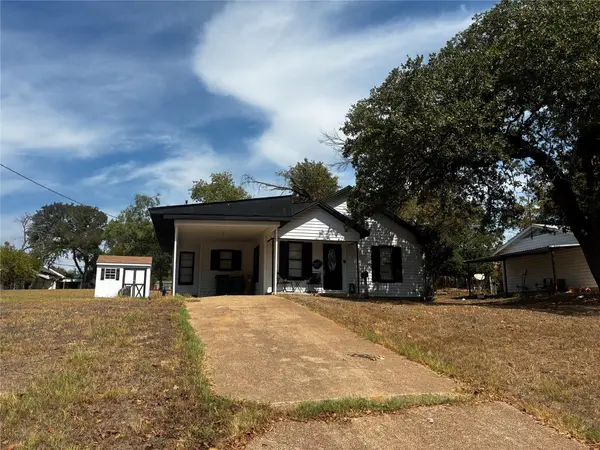 109 & 105 E Leon ST, Gatesville, TX 76528