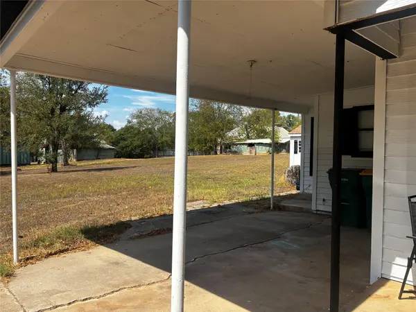 109 & 105 E Leon ST, Gatesville, TX 76528