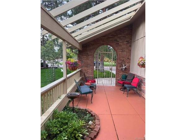 6141 S Marion, Centennial, CO 80121