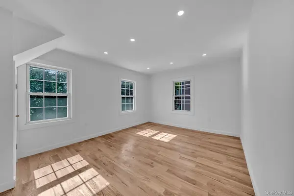 219 E 238th ST, Bronx, NY 10470