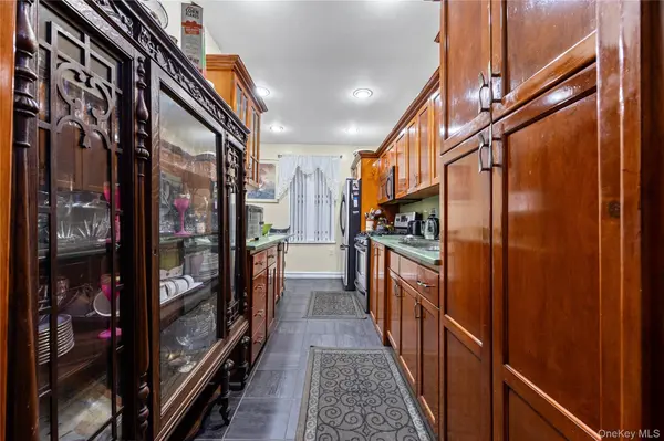 860 Grand Concourse #4N, Bronx, NY 10451