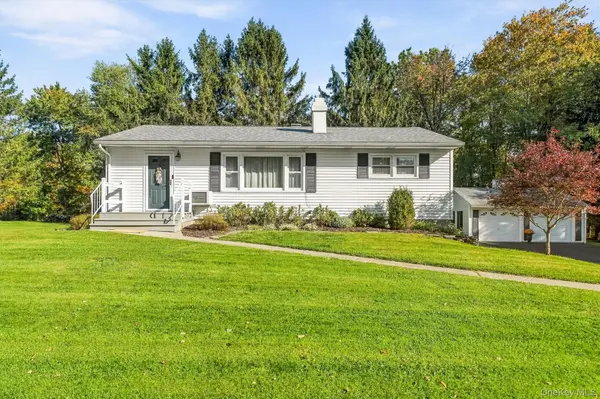21 Old Timers RD, Middletown, NY 10940