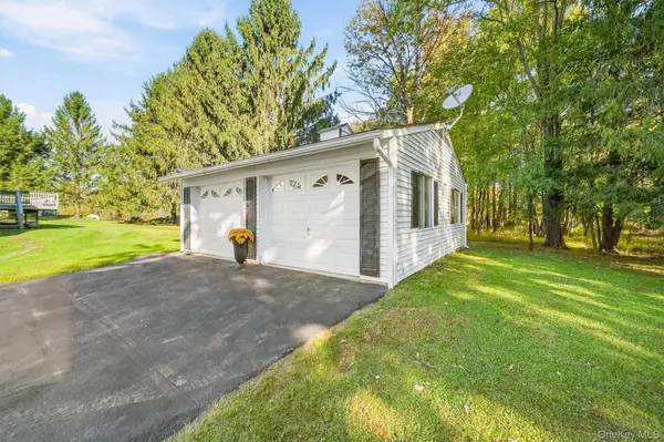 21 Old Timers RD, Middletown, NY 10940