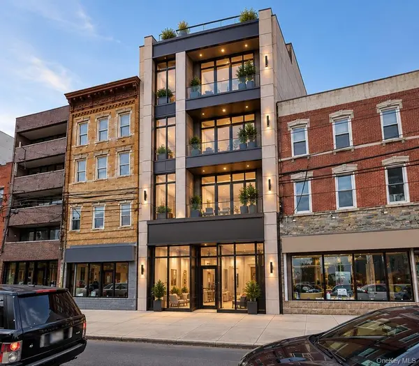 2213 Astoria Boulevard, Astoria, NY 11102