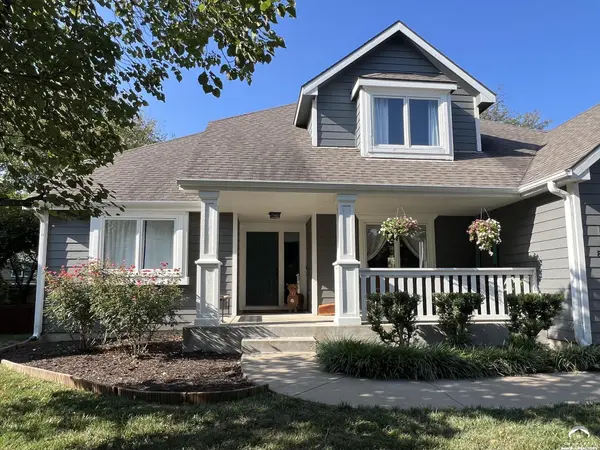 821 Westgate PL, Lawrence, KS 66049
