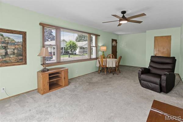 111 W 1st ST, Hartford, IL 62048