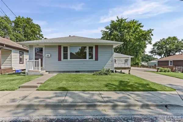111 W 1st ST, Hartford, IL 62048