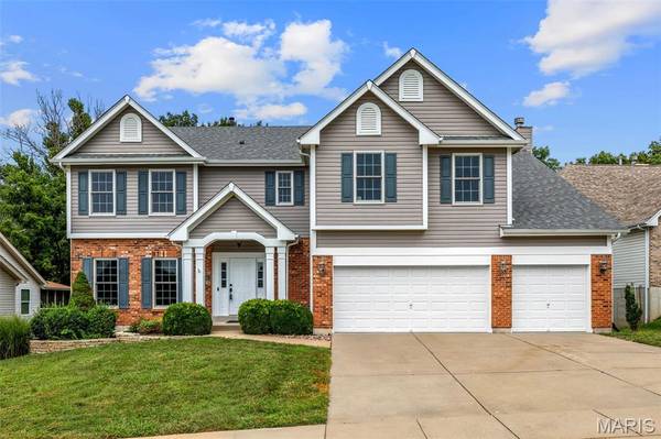 4185 Stonecroft DR, St Charles, MO 63304