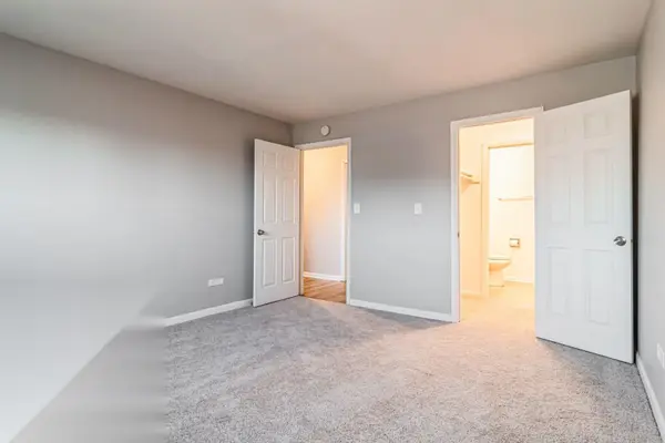 Address not disclosed, Oak Park, IL 60301