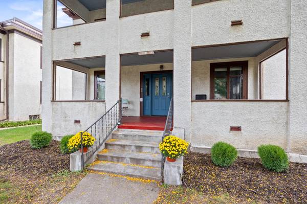 3831 Grand AVE S, Minneapolis, MN 55409