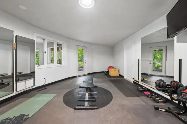 6525 Rowland RD, Eden Prairie, MN 55344