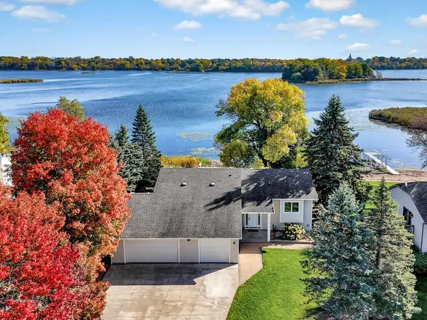 31137 Peninsula AVE, Lindstrom, MN 55045
