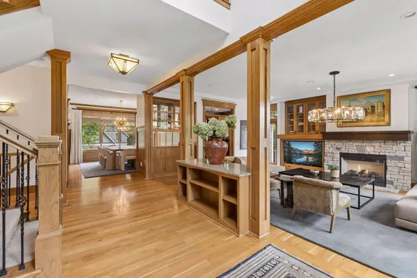 5055 Highview PL, Greenwood, MN 55331