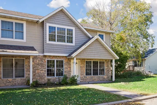 1881 Garden WAY, Saint Paul, MN 55119