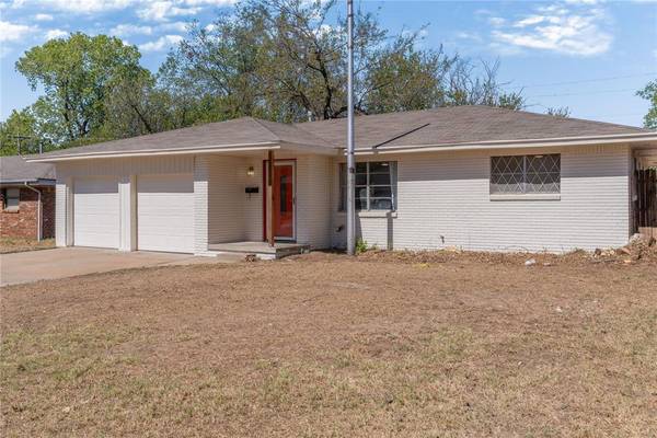 117 NE 11th ST, Moore, OK 73160