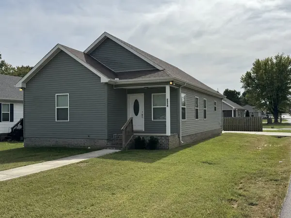 302 College St, Portland, TN 37148