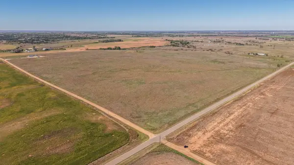 10566 SE Crooked Post, Hazelton, KS 67061