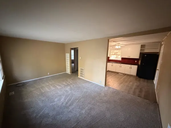 1435 N 3rd Street, Arkansas City, KS 67005