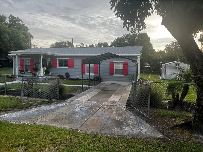 4852 18TH ST, Zephyrhills, FL 33542