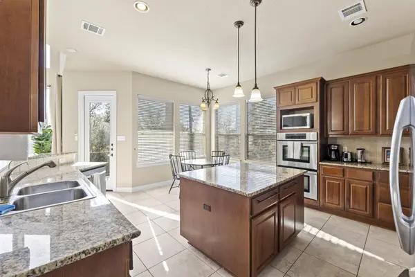 5001 McIntyre CIR, Austin, TX 78734