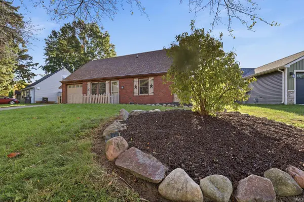 3424 Country Park LN, Fort Wayne, IN 46815-6653
