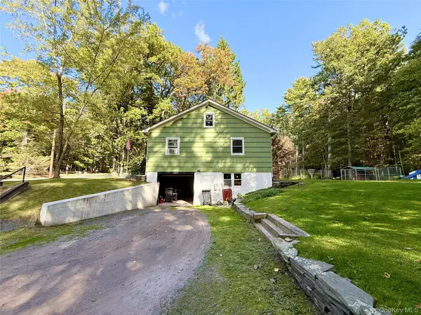 181 Eldred Yulan RD, Eldred, NY 12732