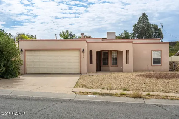 1982 Bentley DR, Las Cruces, NM 88001