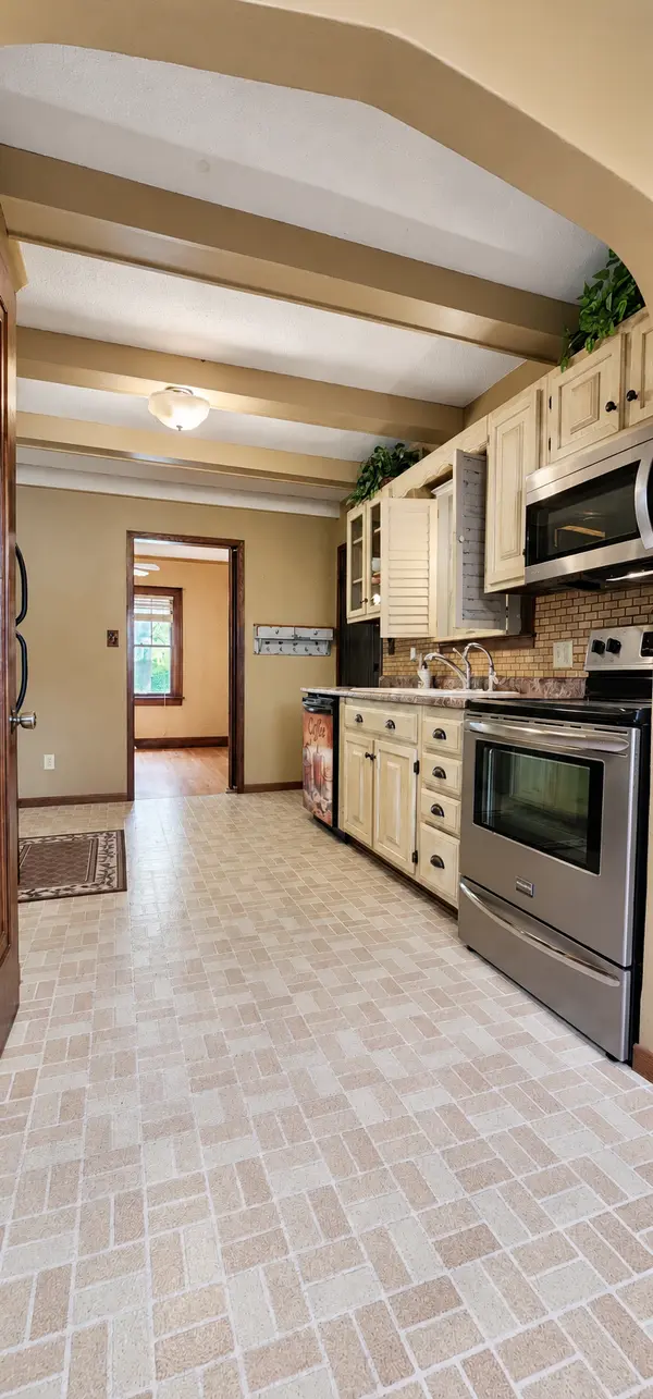 430 Highland RD, Willmar, MN 56201